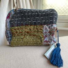 Load image into Gallery viewer, Kantha washbags - small
