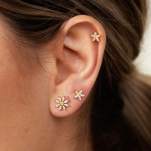 Teeny Flower Stud earring